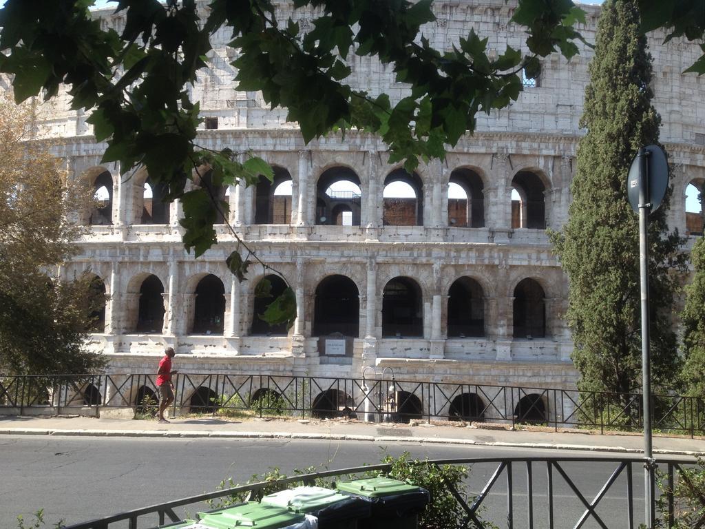 House&Colosseum โรม ภายนอก รูปภาพ